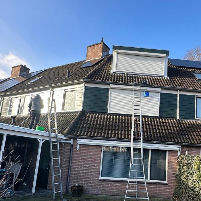 Dakgoot schoonmaken en Dakgoot reparatie in Hendrik ido Ambacht